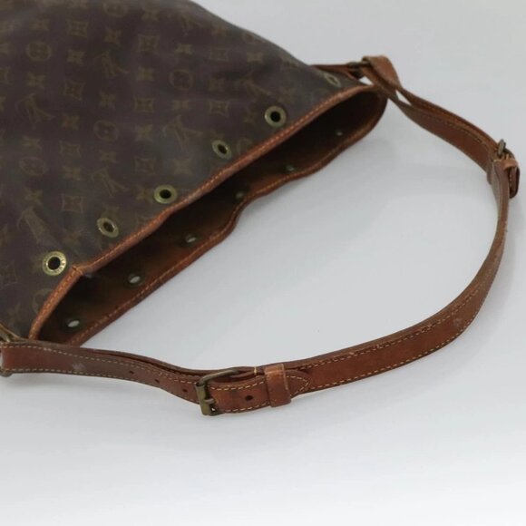 LOUIS VUITTON Monogram Noe Shoulder Bag M42224 LV Auth 132170 - Picture 8 of 16